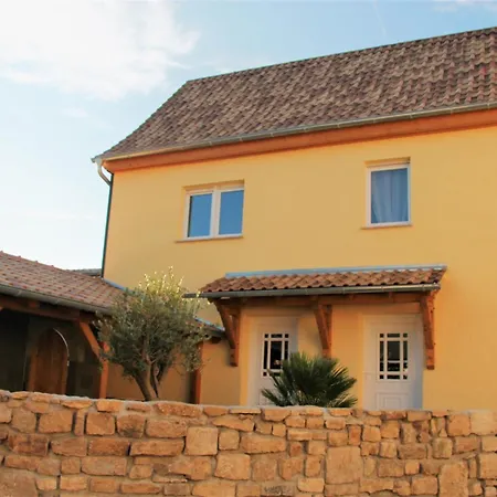 Casa No7- Primo Piano Наумбург